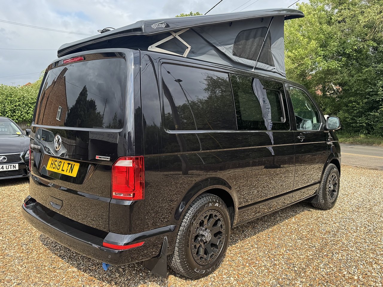 Volkswagen Transporter T6 T32 150 4 Motion SWB Campervan side photo 2