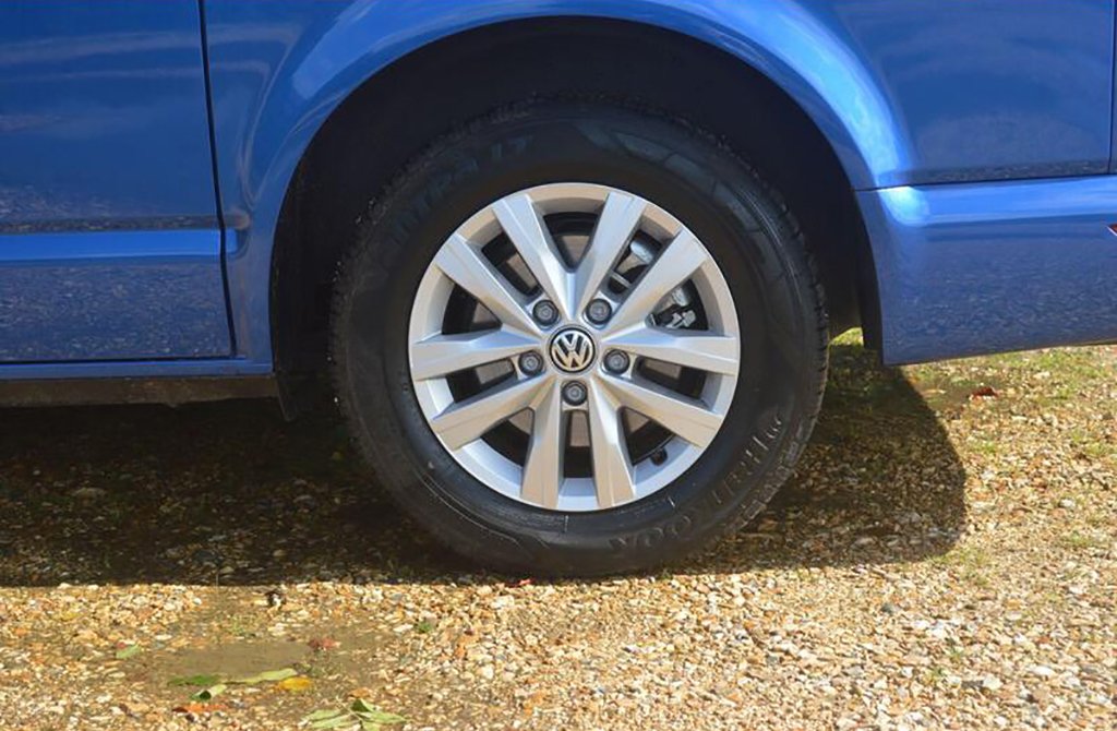 2024 Volkswagen Transporter Campervan 4 Berth, 4 Sleeps side photo 2