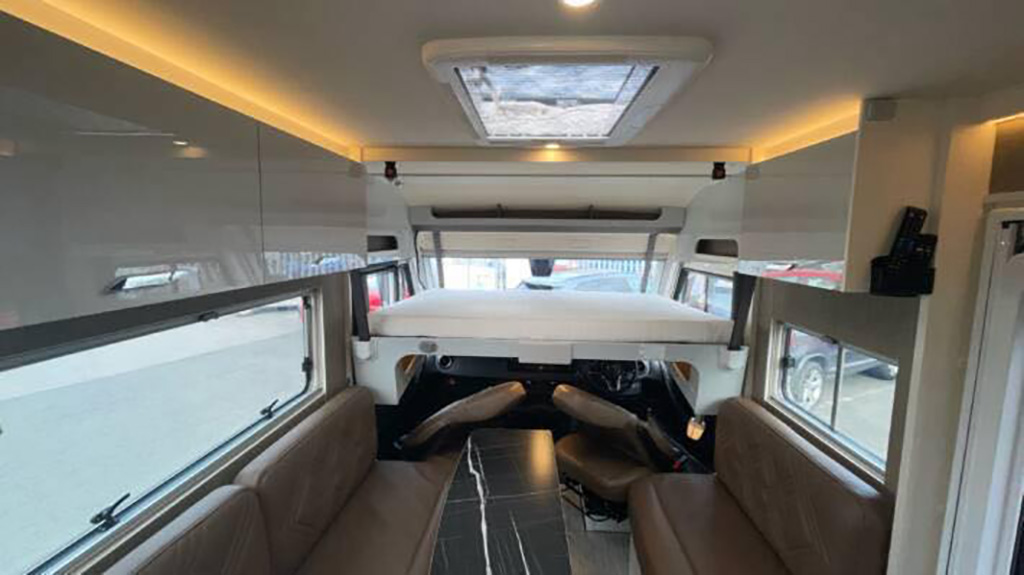 Mercedes Elegance Burstner Motorhome side photo 1