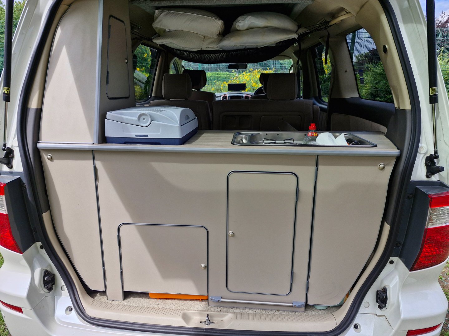 Toyota Alphard 4 Berth Campervan Auto side photo 4