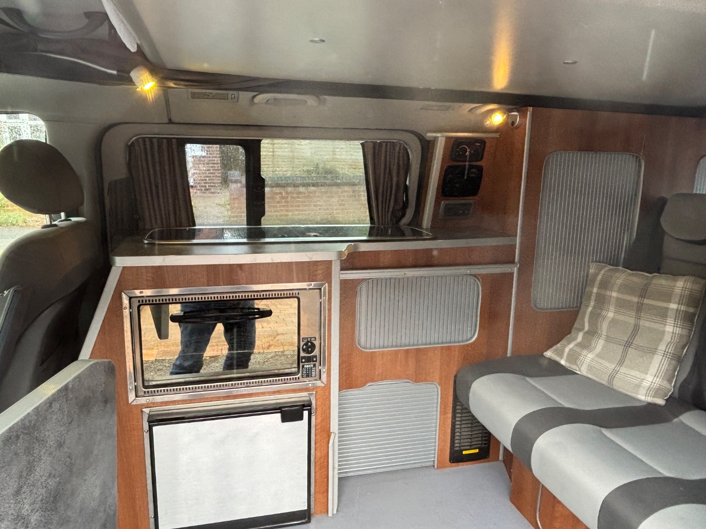 Hyundai I800 Campervan Wellhouse Conversion side photo 3