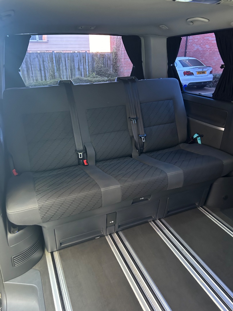 2007 2.5tdi 130 BNZ Shuttle T30 with Caravelle Interior, 6 Seats & T5.1 Facelift side photo 3