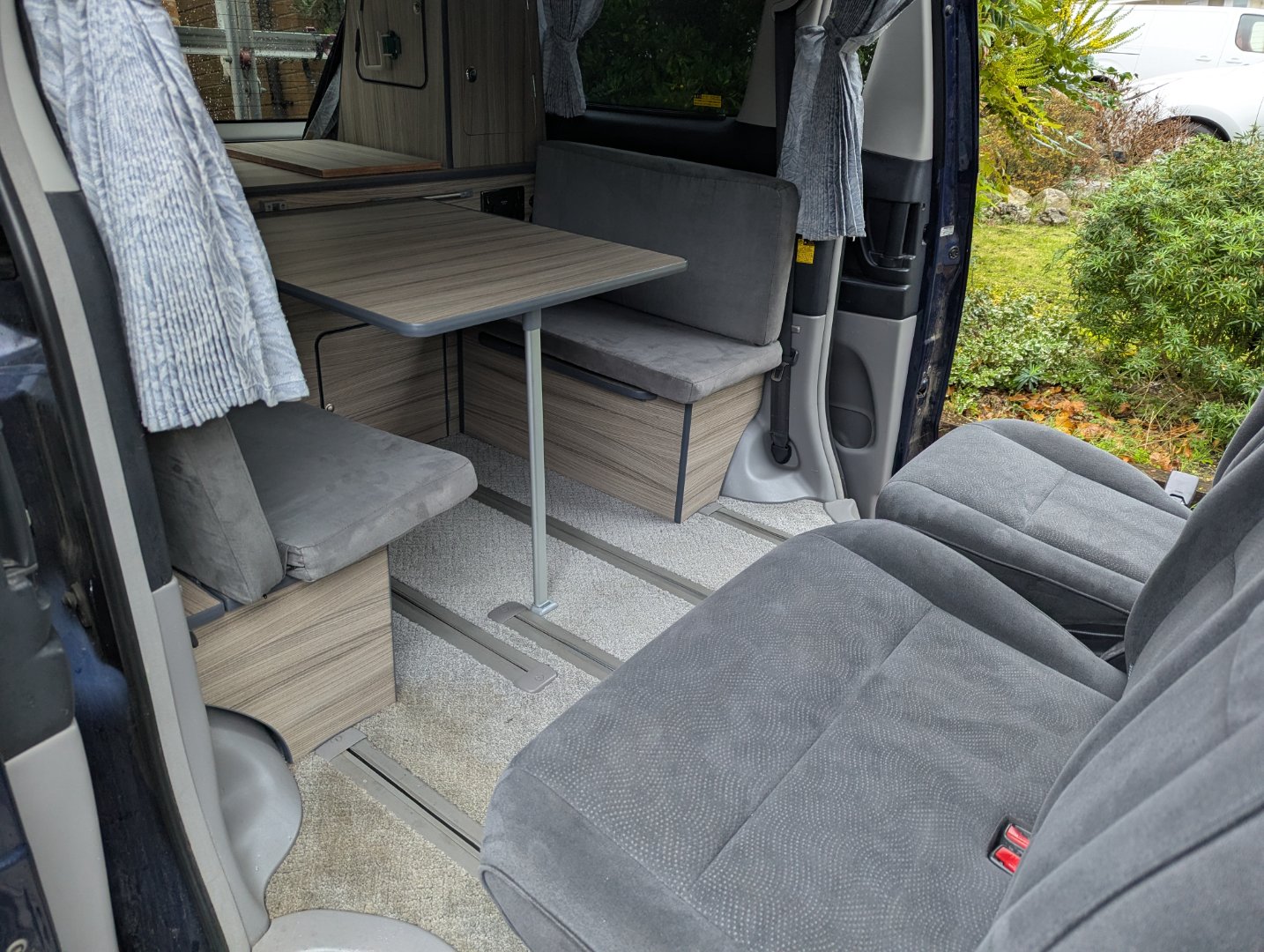 Toyota Alphard Campervan 2005 3.0 Petrol Auto Pop Top Roof Rear Conversion side photo 3