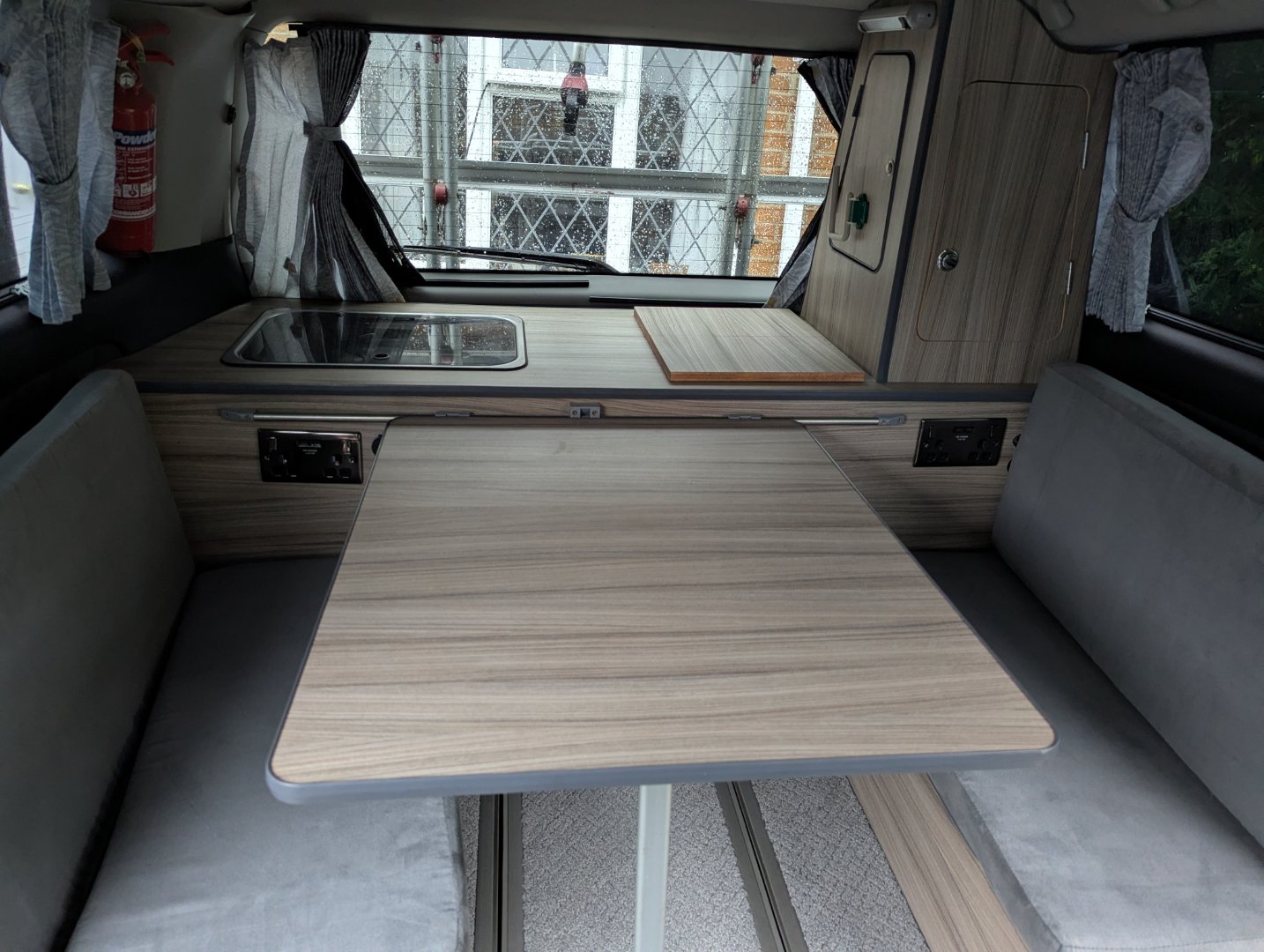 Toyota Alphard Campervan 2005 3.0 Petrol Auto Pop Top Roof Rear Conversion side photo 4